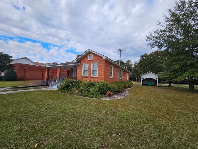 Photo - 3 BD / 2 BA Unfurnished