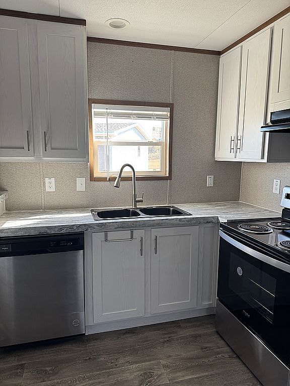 Photo - 744 County Road 1210