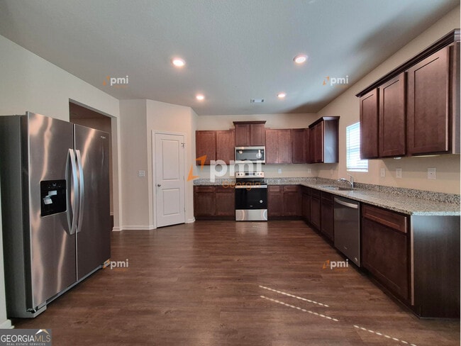 Photo - 533 Moline Wy