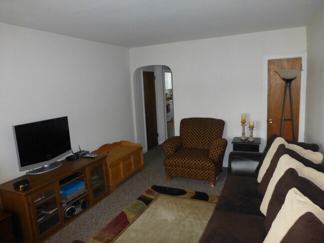 Photo - 820 Derwyn Rd Unit 820 Derwyn Rd Apt A