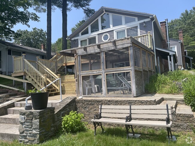 Building Photo - 203 Pine Hollow Rd Rental