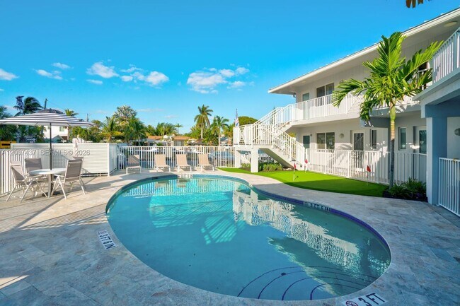 Photo - 1650 N Riverside Dr Unit 209