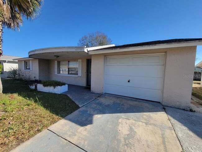 Photo - 5912 Della Dr