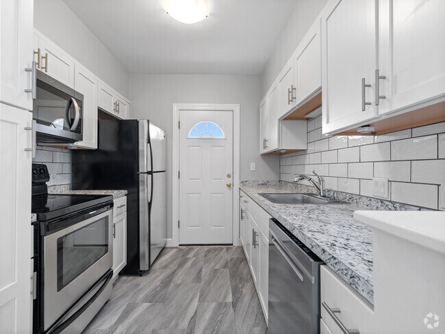 Building Photo - 16 Windsor Rd Unit 1 Rental