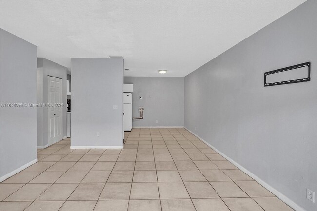 Photo - 5316 NW 24th Ct Unit 80