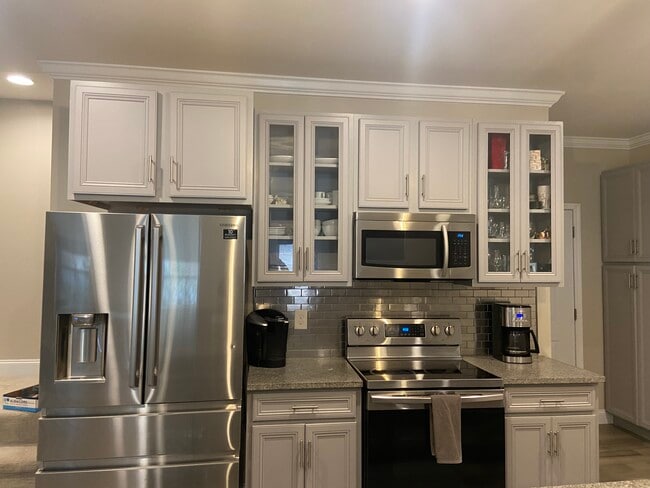 Photo - 1916 Young Rd SE