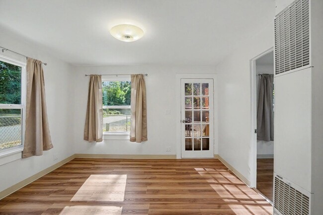 Photo - 30645 Fisher St