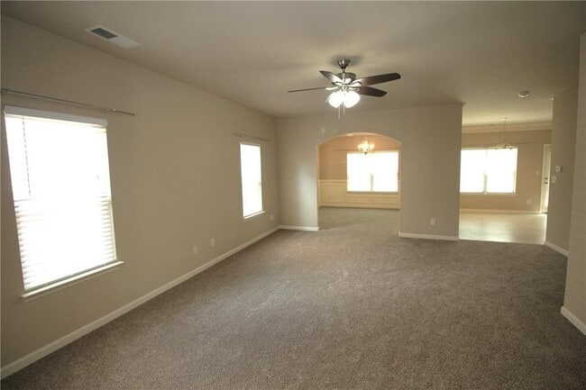 1317 Castleberry Dr