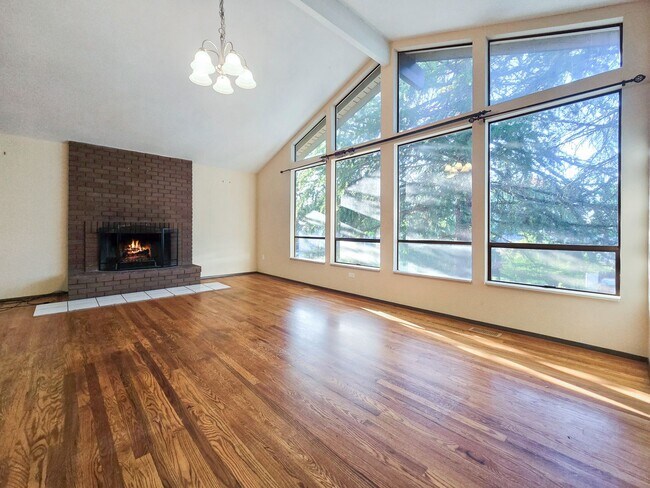 Photo - Charming 4-Bedroom Home with Bonus Rooms &...