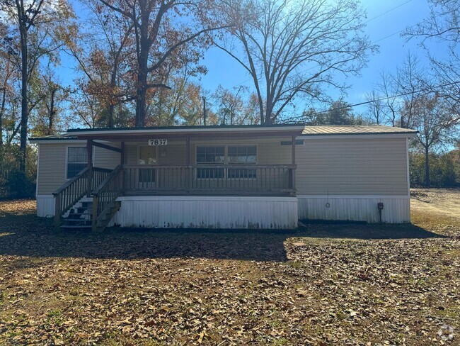 Building Photo - 3 BEDROOM, 2 BATH MODULAR HOME!