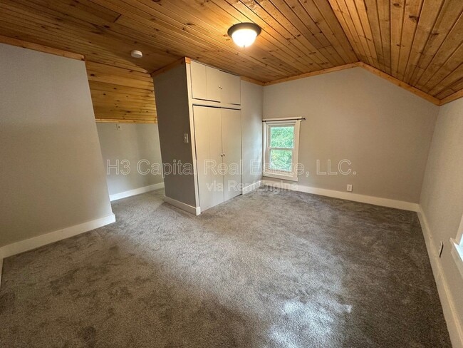 Photo - 210 S Lange Ave
