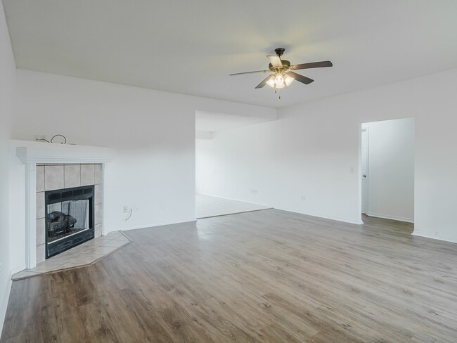 Photo - 2110 SE Atherton Cir