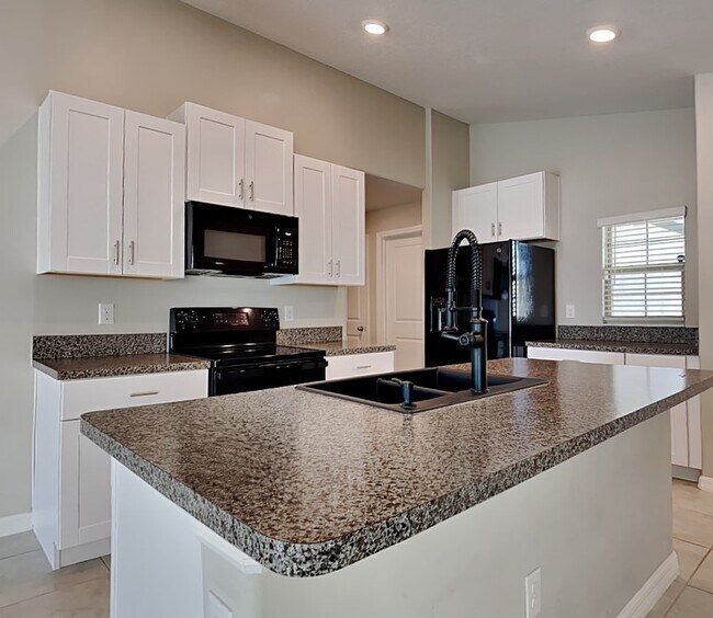 Photo - 14620 Dunrobin Dr