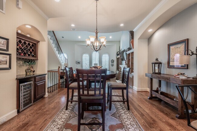 Photo - 624 Westcott St
