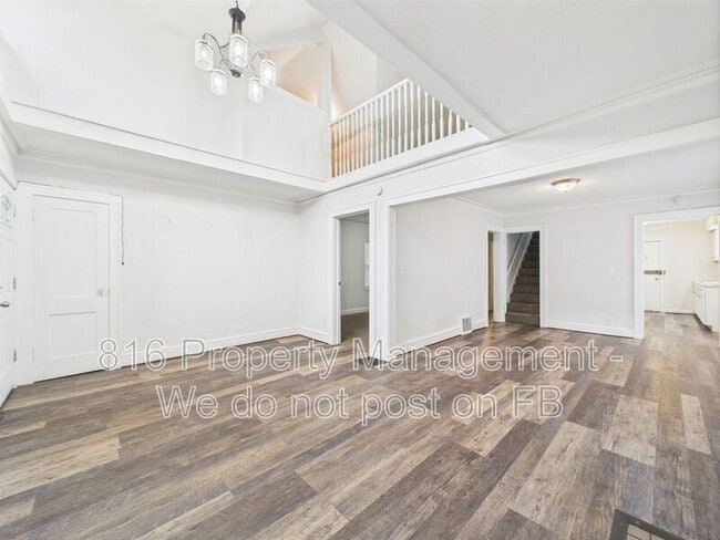 Photo - 5611 Olive St