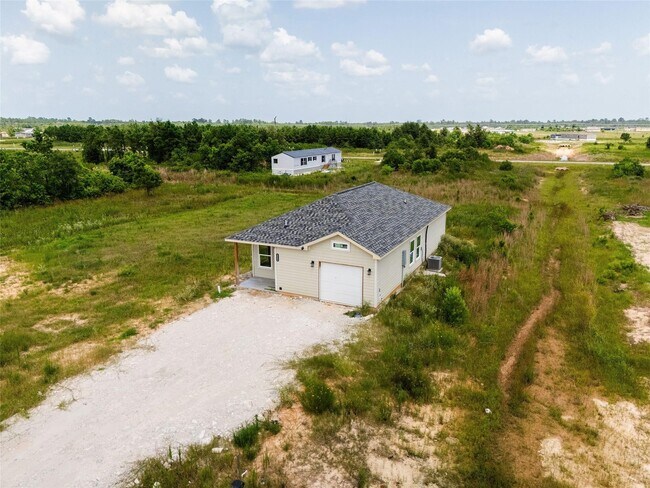 Building Photo - 5053-5835 Drive