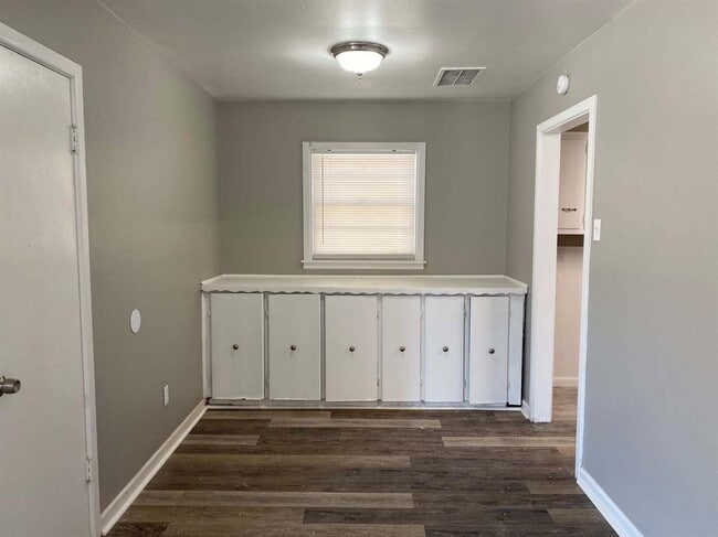 Photo - "Charming 3-Bed, 2-Bath Home in Lubbock with 1380 Sq Ft of Comfort!"