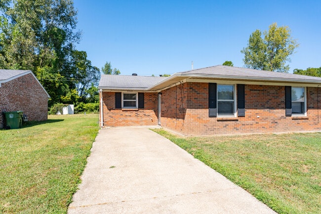 Building Photo - 3309 Wandering Ln Rental