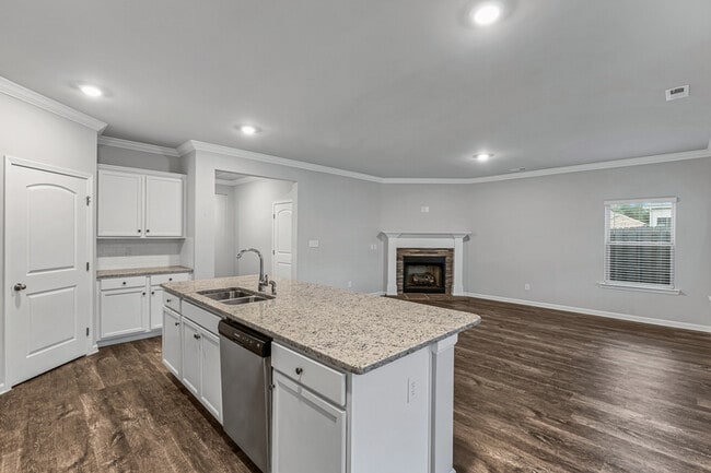 303 Ivyleaf Dr