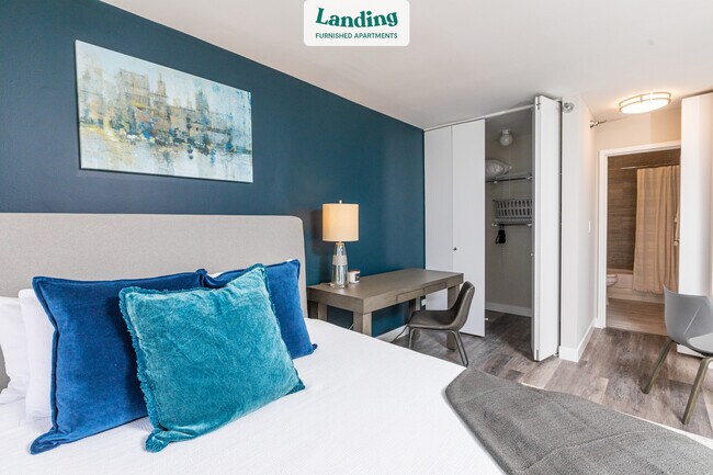 Photo - 1 E Delaware Pl Unidad 31F.1001