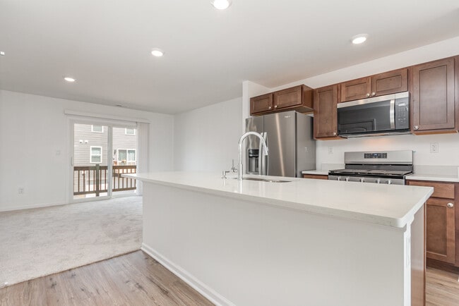 Photo - 2131 Sassafras Wy