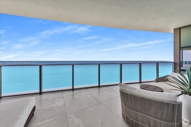 Building Photo - 15701 Collins Ave Unit 4604 Rental
