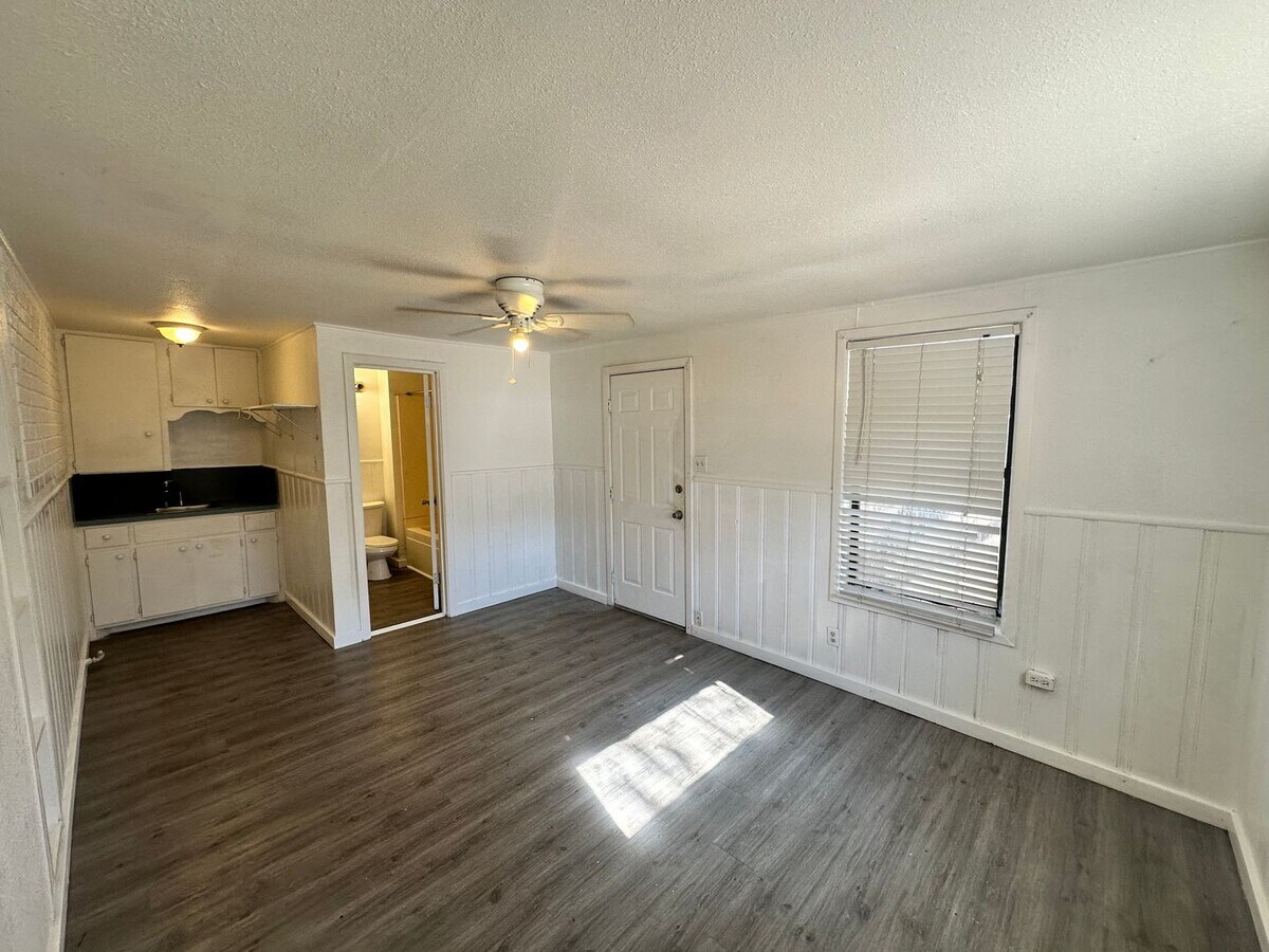 Photo - 3216 35th St Unidad C