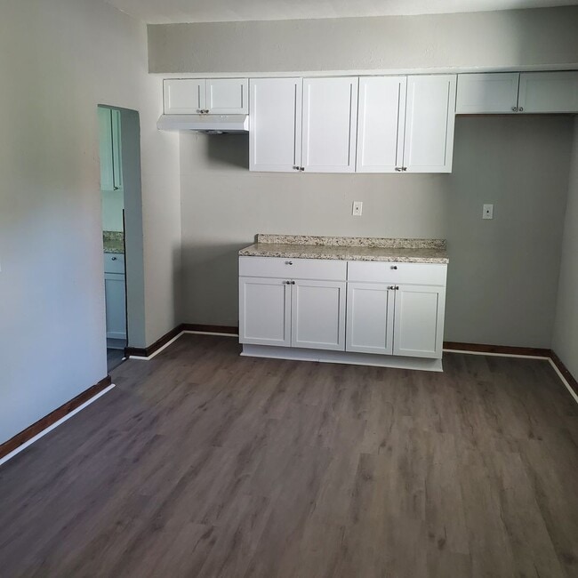 Photo - 2BDRM HOUSE FOR RENT