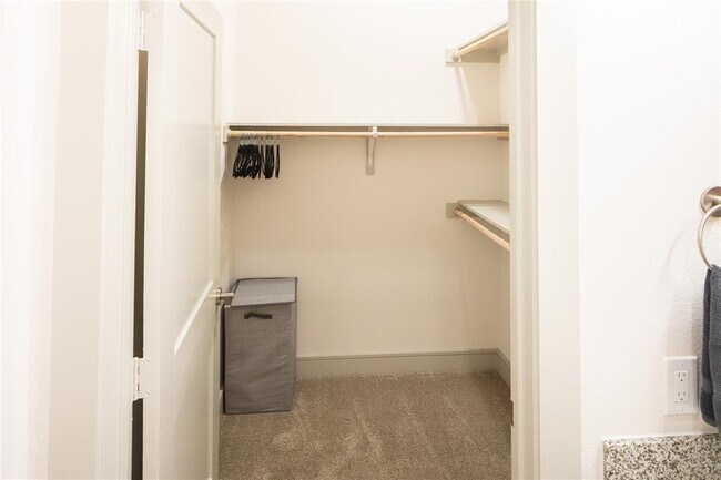 Photo - 3100 Scofield Ridge Pkwy Unit 1121