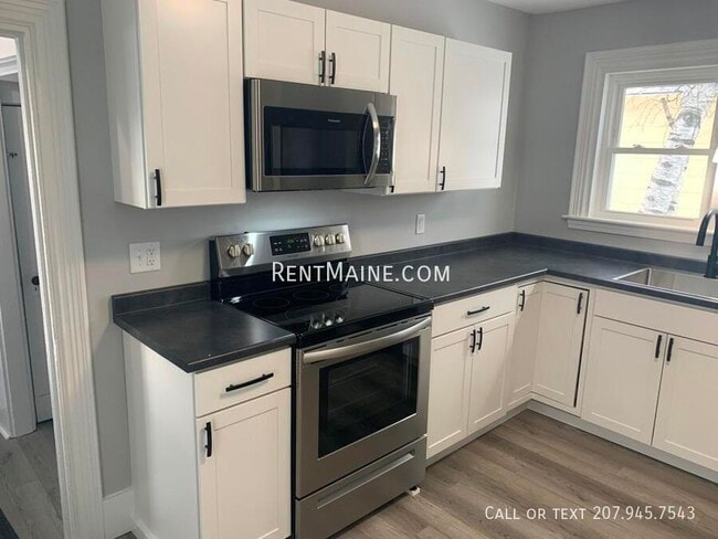 Photo - 166 Birch St Unit 1