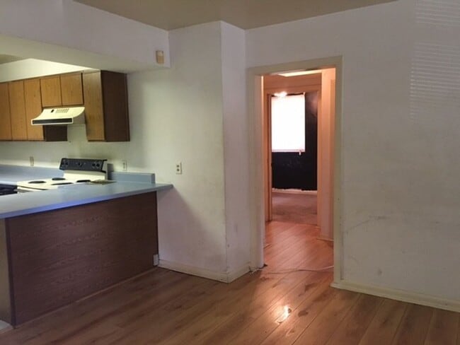 Building Photo - 1670 Pepper Dr Unit 1670 Pepper Dr