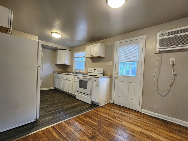 Photo - The Virginia Apartments Unit 13