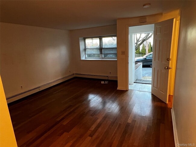 Photo - 101 Sterling Ave