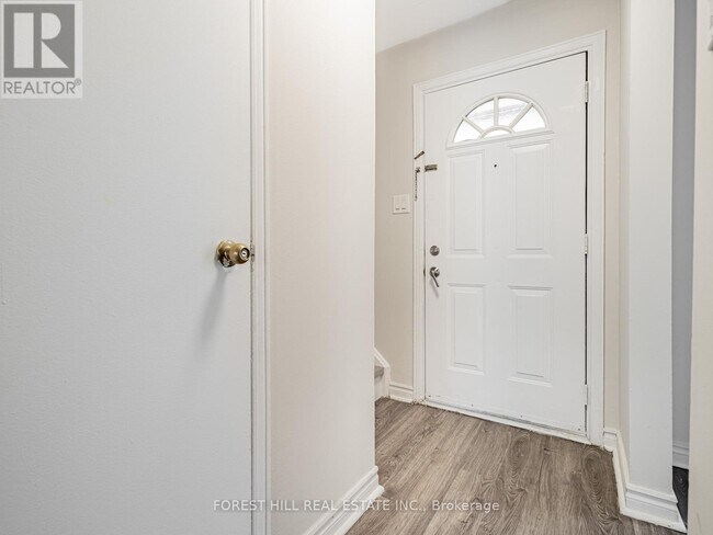 Photo - 16 Rexdale Blvd