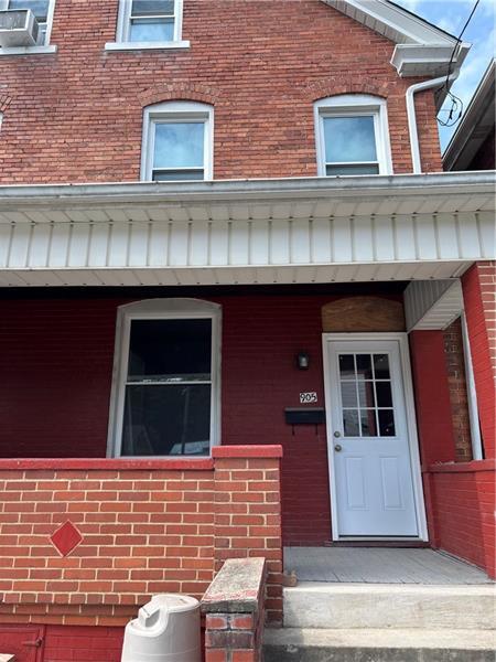 Building Photo - 905 Orr Ave Rental
