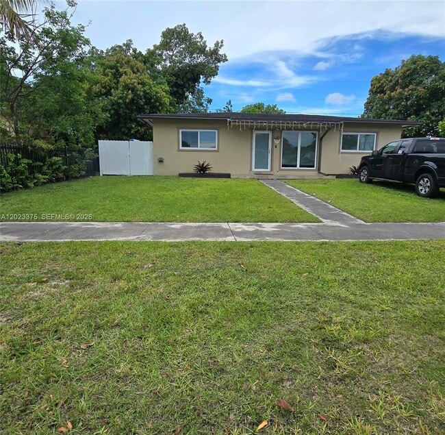 Building Photo - 11930 SW 187th St Unit 1