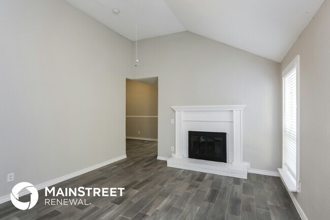 Photo - 1420 Paintbrush St