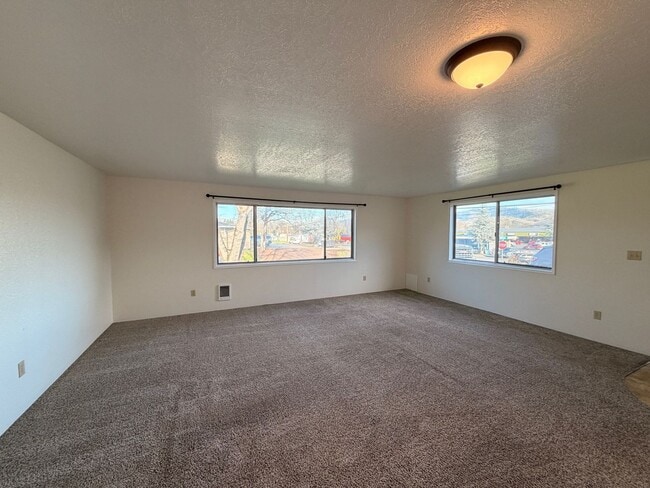 104-114 SW Chandler Dr Unit 114