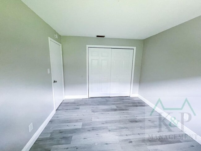 Photo - 515 Duchess Ct
