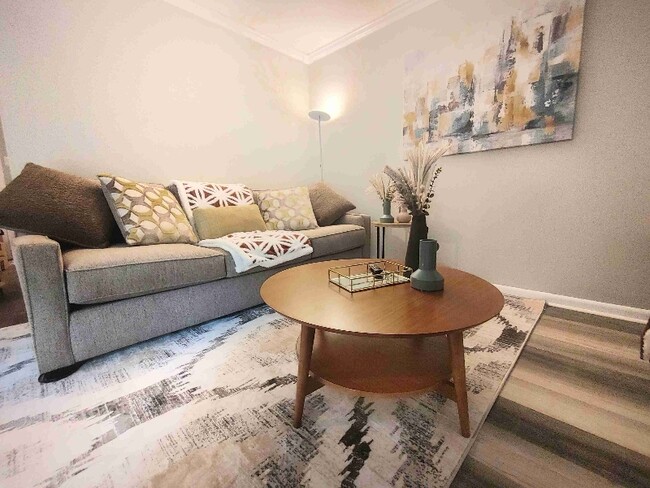 Photo - 217 Village Ln