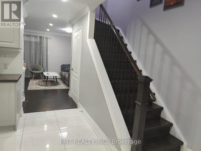 Photo - 73 Greene Dr