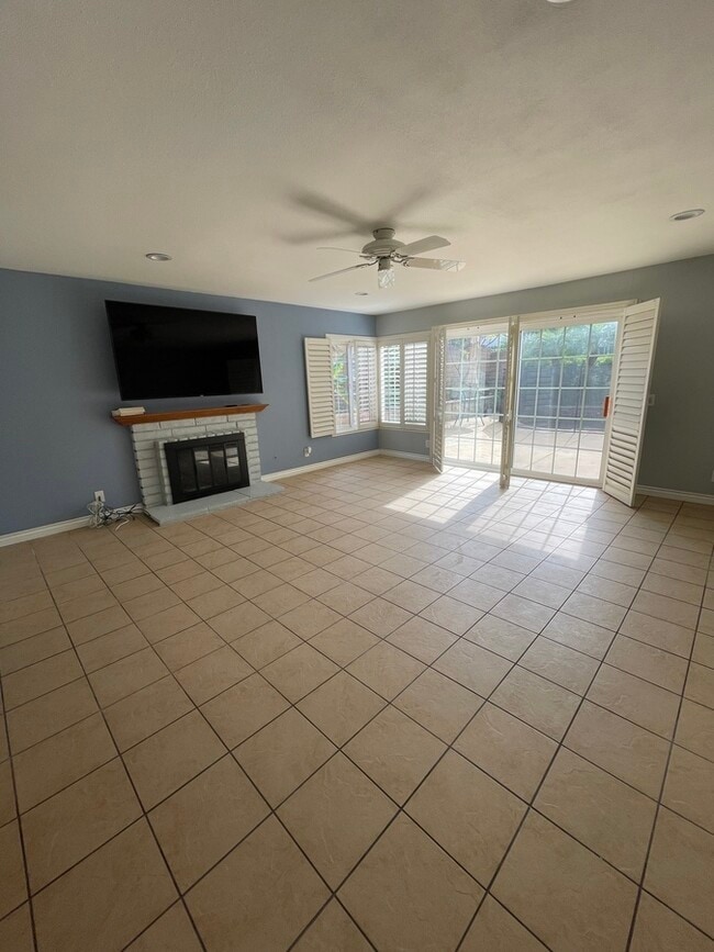 Photo - 1245 Tierra Luna