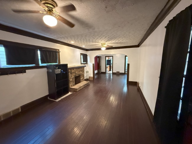 Photo - 3347 W 131st St