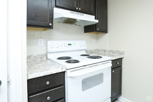 1BR,1BA