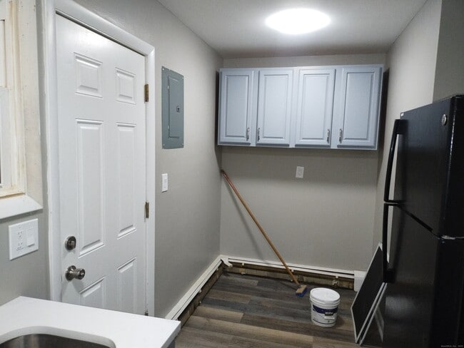 Photo - 48 Dupont Pl