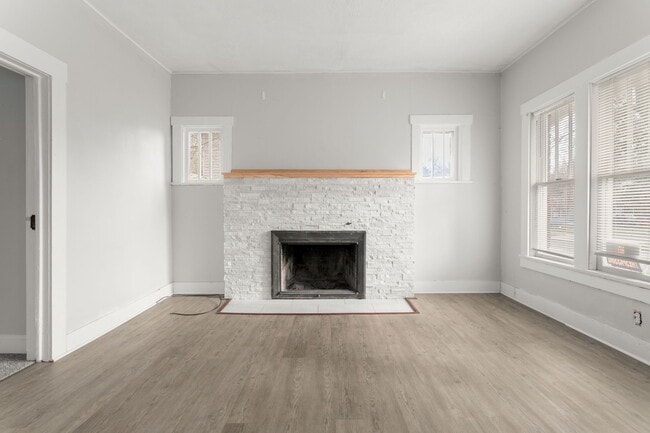 Photo - 590 Pearl St