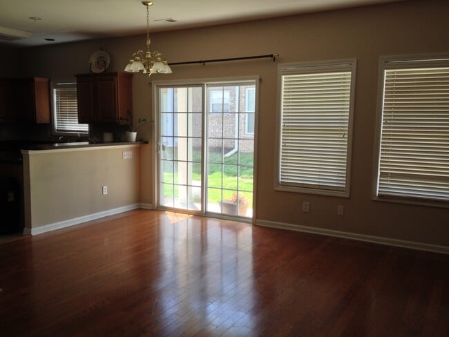 Photo - 404 Black Smith Ln
