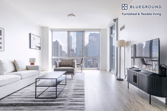 Photo - 2 W Delaware Pl Unit FL31-ID1284