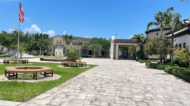 Building Photo - 17090 SW 95th Terrace Unit STUDIO