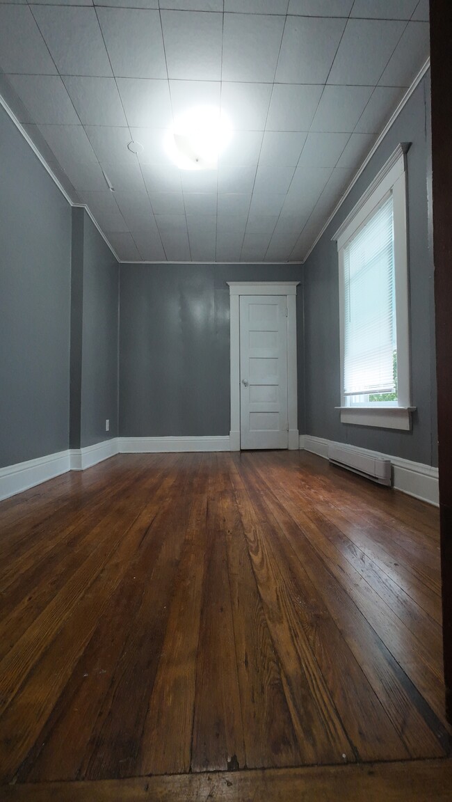 Photo - 70 Westwood St